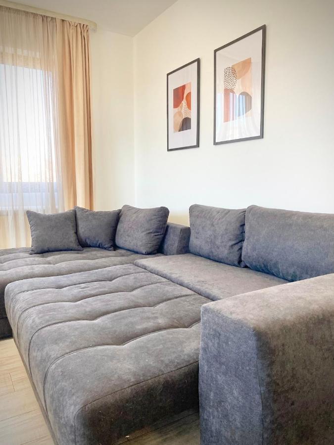 Central Apartment For 4 Guests Next To State Opera Stara Zagora Esterno foto