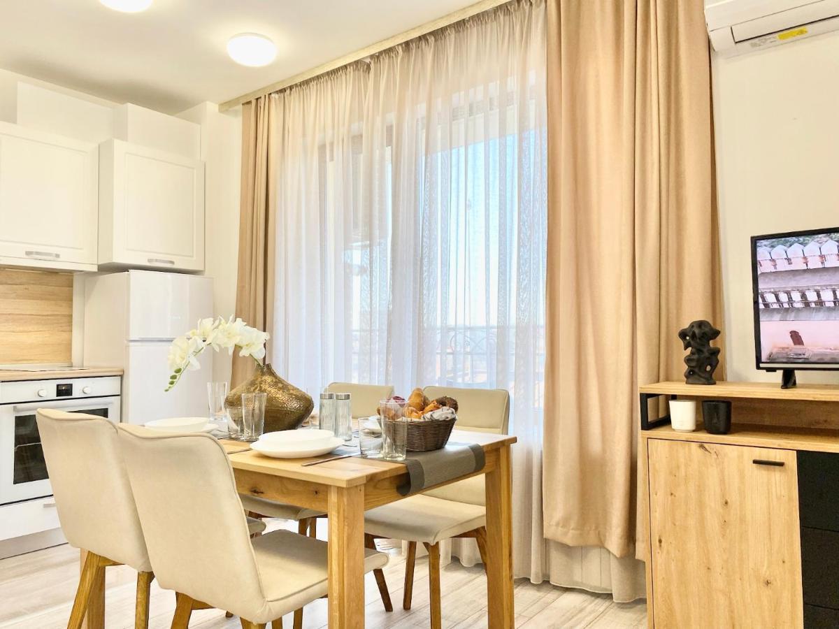 Central Apartment For 4 Guests Next To State Opera Stara Zagora Esterno foto